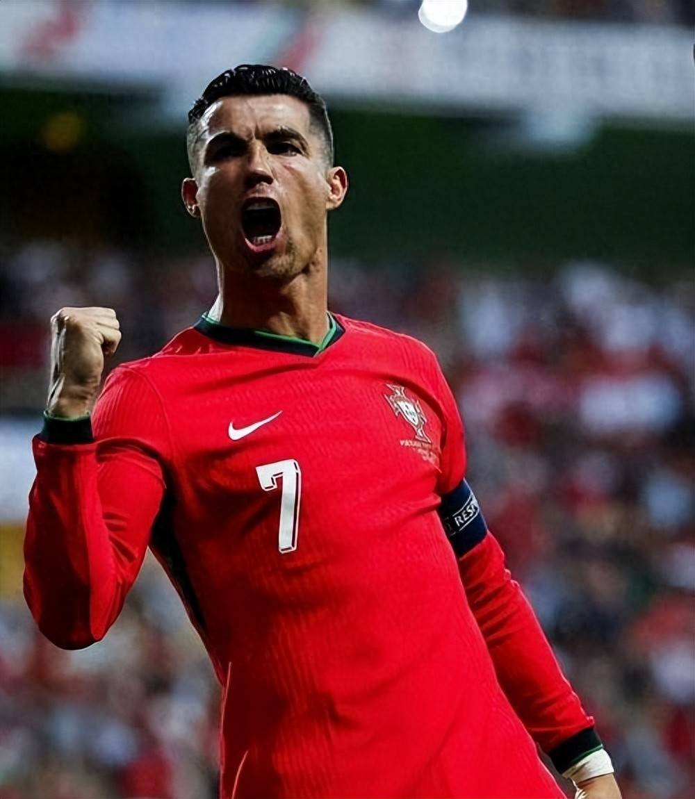 关于C罗新星重返赛场表现突出，皇家马德里前途光明！引发球迷热议的信息