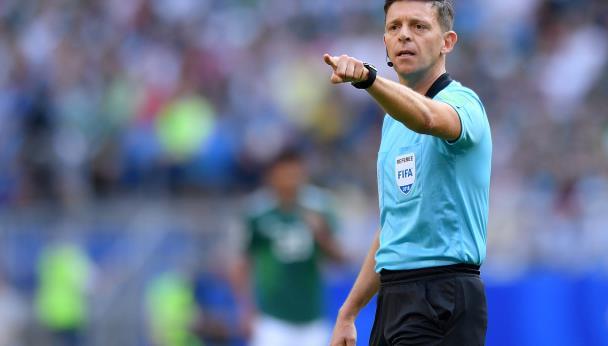 Yabo Sports-拜仁遭遇争议判罚，裁判组回应：执法公正，发展作者一直状态.-Yabo Sports